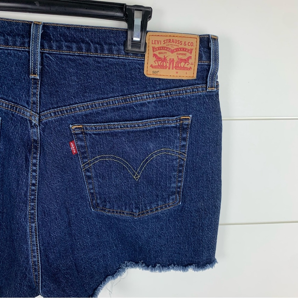 Levi’s 501 Women’s High Rise Button Fly Cutoff Denim Jean Shorts Size 34 - Picture 6 of 11